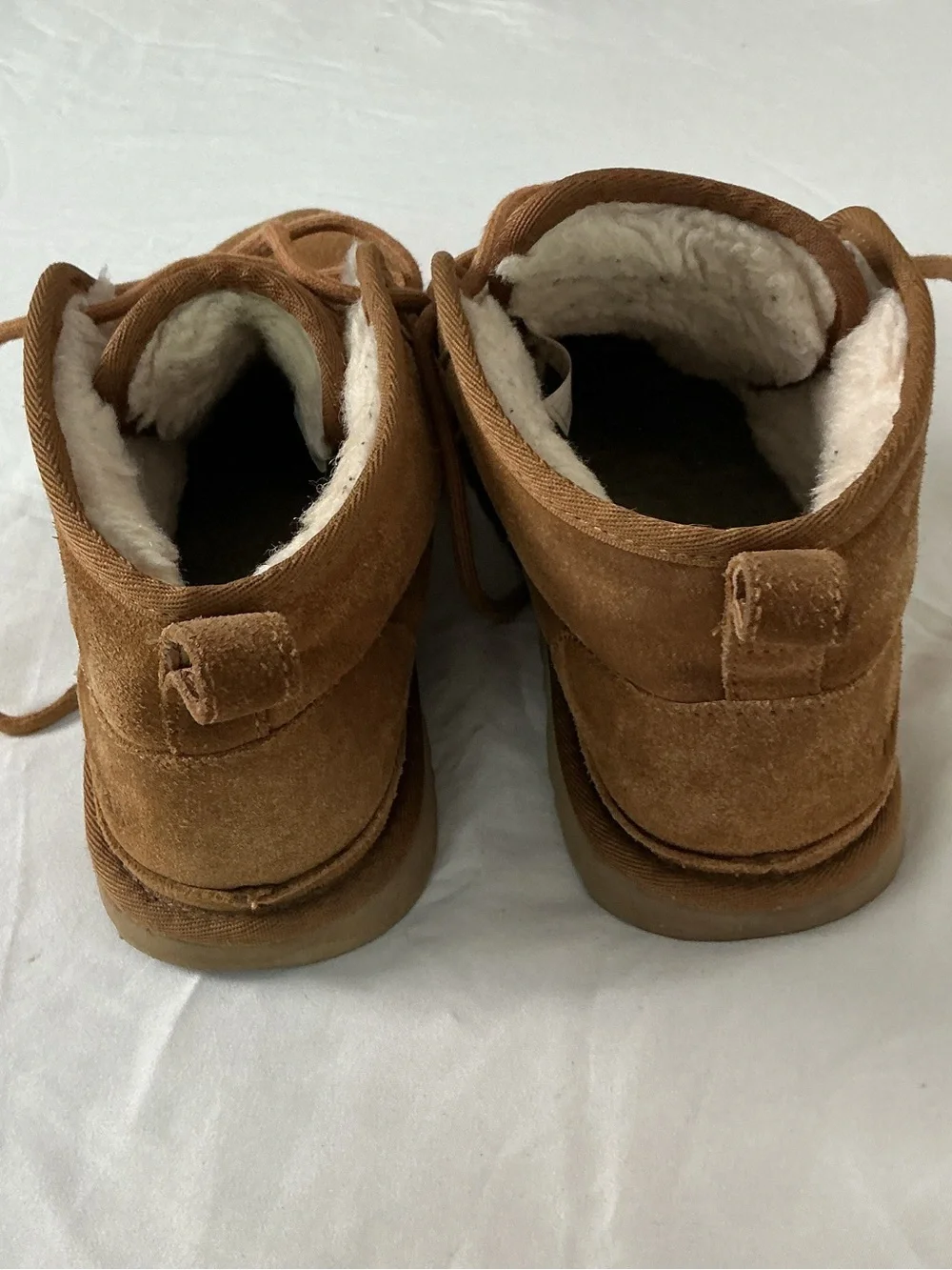 UGG Neumel Chestnut Suede Shearling Chukka Ankle Boots Women’s Size 8